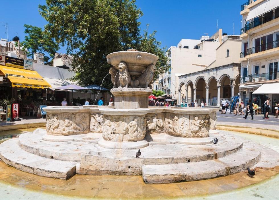 Cristina'S Place Heraklion  Bagian luar foto